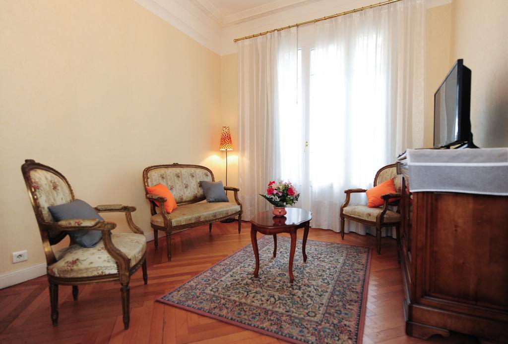 Appartement Minuetto Five Stars Holiday House นีซ ภายนอก รูปภาพ